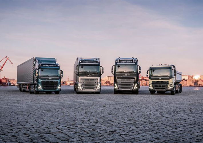 Foto Volvo Trucks launches new generation of heavy-duty trucks with the driver in focus.